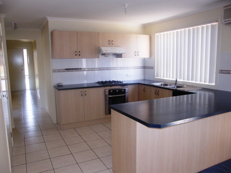 63 Melzak Way, Berwick VIC 3806