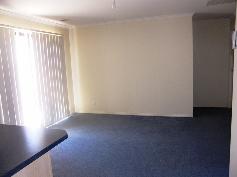 63 Melzak Way, Berwick VIC 3806