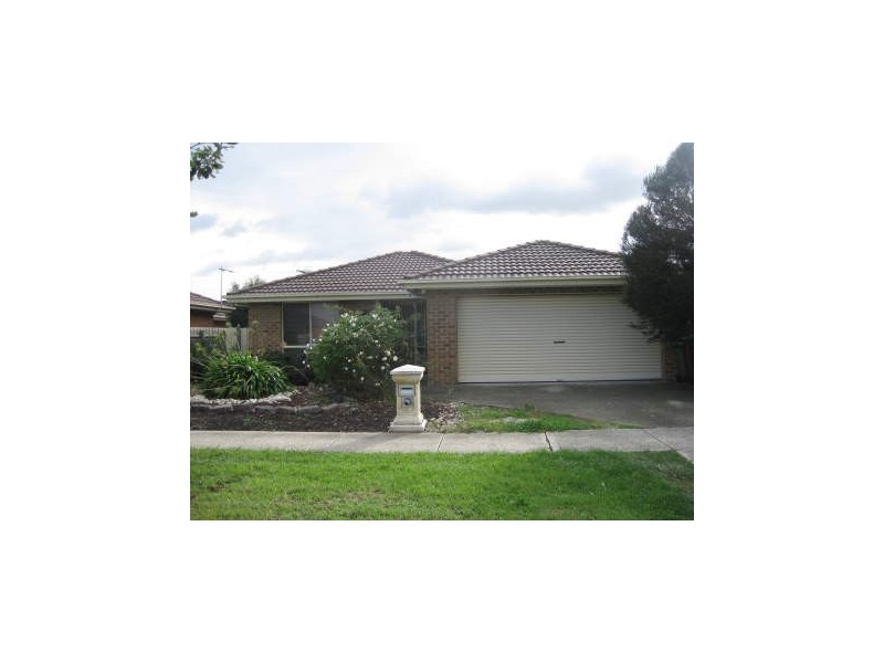 384 Centre Road, Berwick VIC 3806