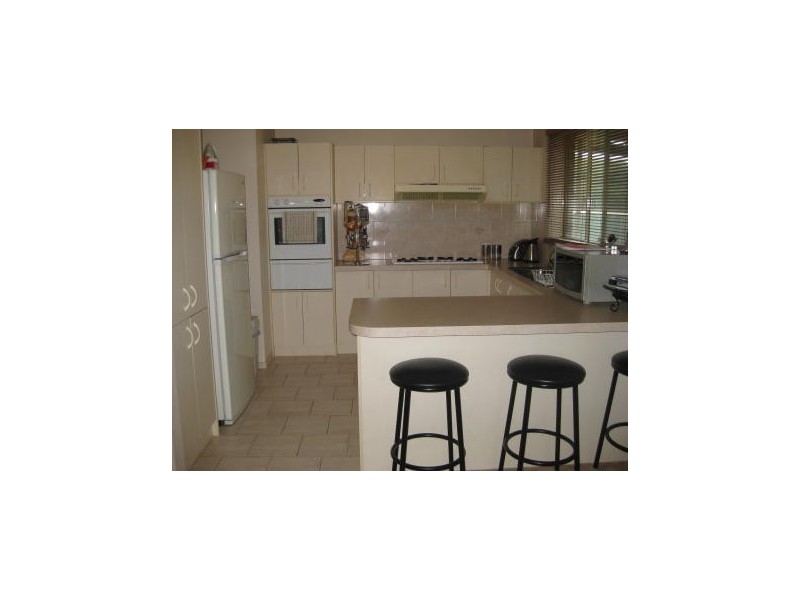 384 Centre Road, Berwick VIC 3806