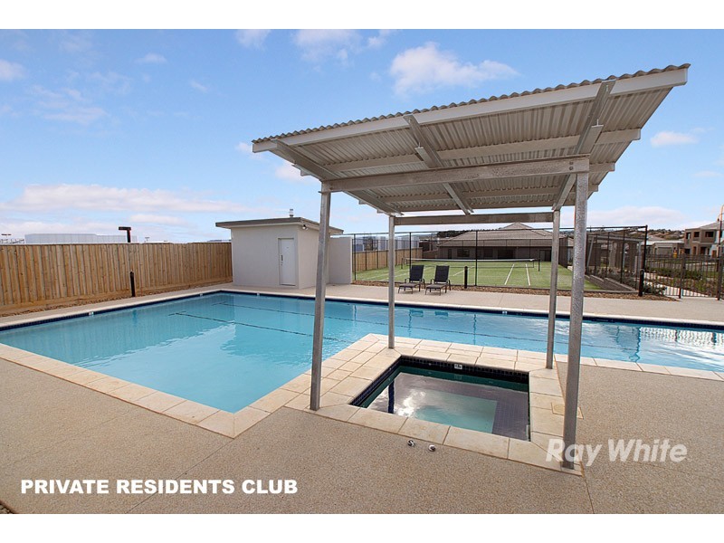 8 Lindeman Street, Berwick VIC 3806