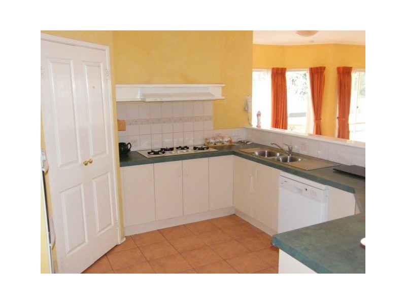 29 Galloway Drive, Narre Warren South VIC 3805