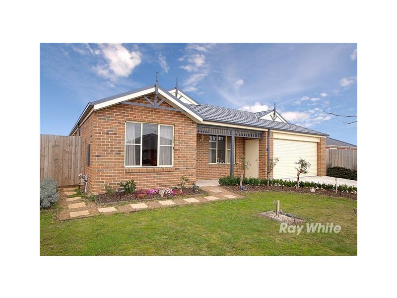 4 Red Gum Circuit, Pakenham VIC 3810