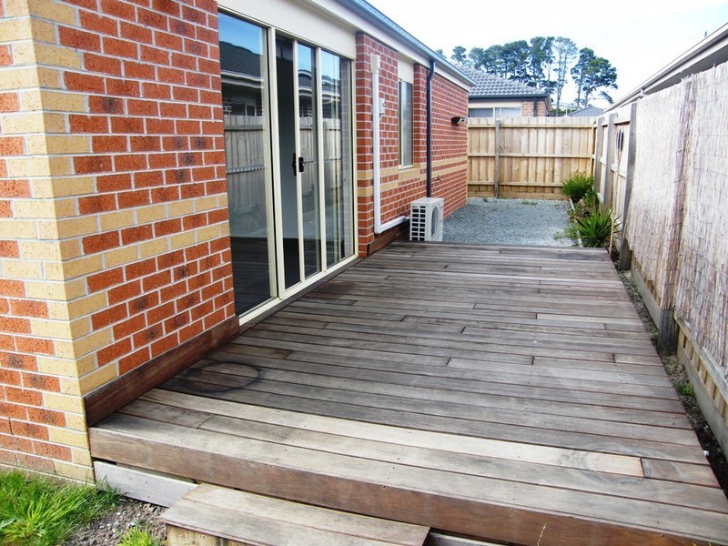 6 Laurel Lane, Pakenham VIC 3810
