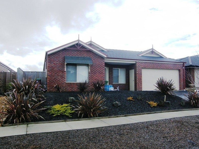 36 Saul Avenue, Berwick VIC 3806
