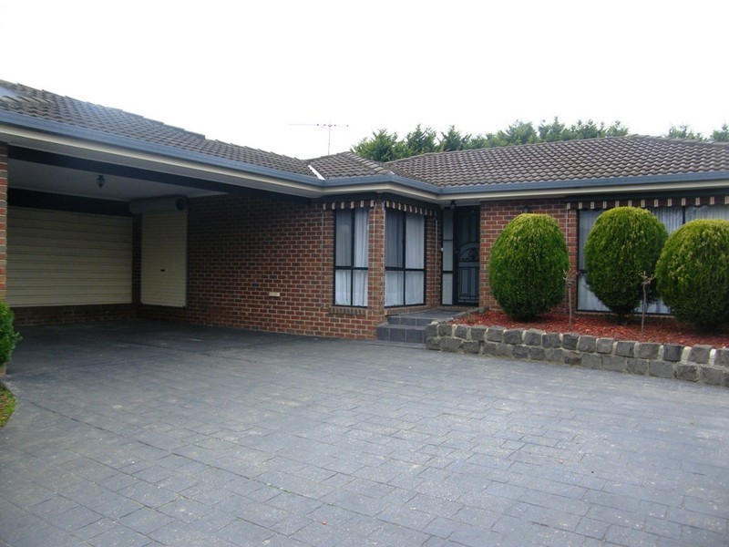 3 Moloney Court, Berwick VIC 3806