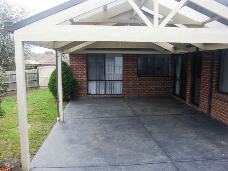 3 Moloney Court, Berwick VIC 3806