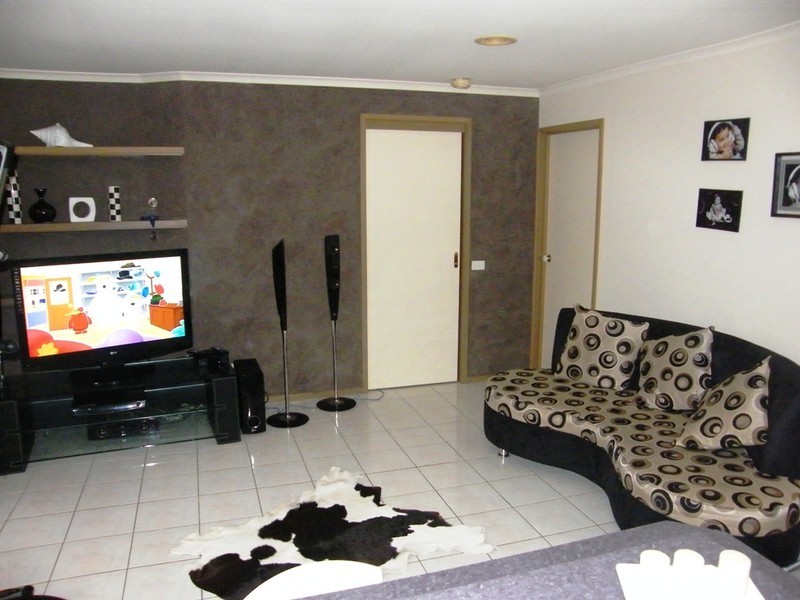 65 Bemersyde Drive, Berwick VIC 3806