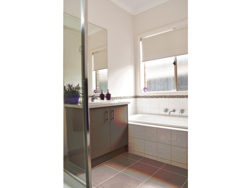 12 Aldous Place, Cranbourne North VIC 3977