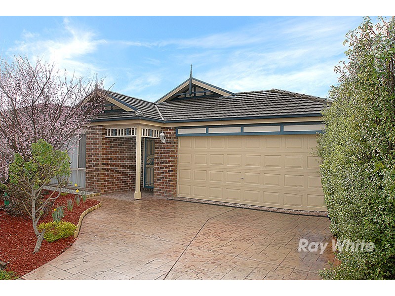 6 Earlwood Street, Narre Warren South VIC 3805