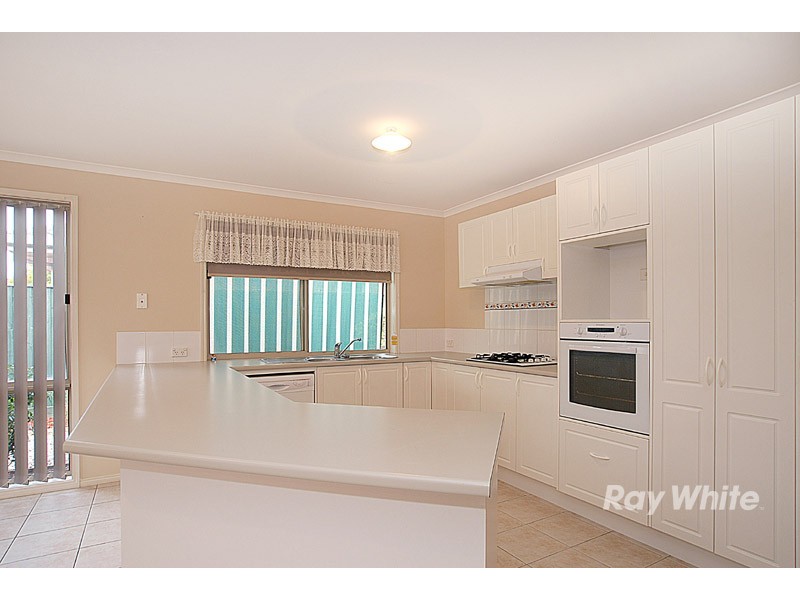 6 Earlwood Street, Narre Warren South VIC 3805