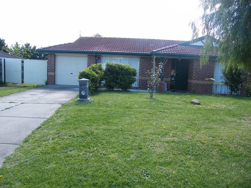 2 Fleur Court, Narre Warren South VIC 3805