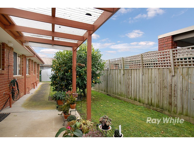 42  Tarcoola Drive, Narre Warren VIC 3805