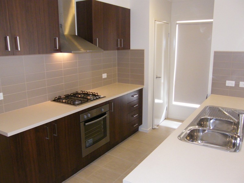 12 Mullein Bend, Cranbourne North VIC 3977