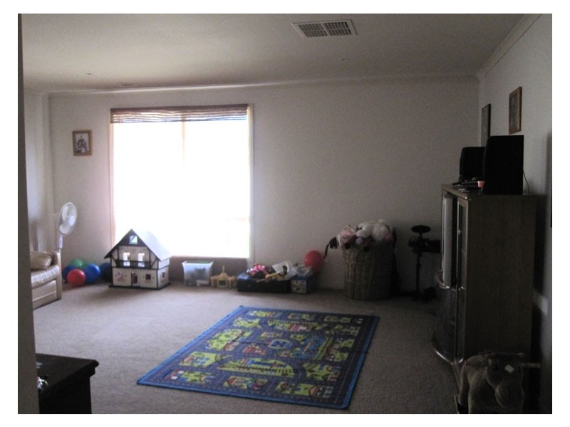 5 Iris Place, Pakenham VIC 3810