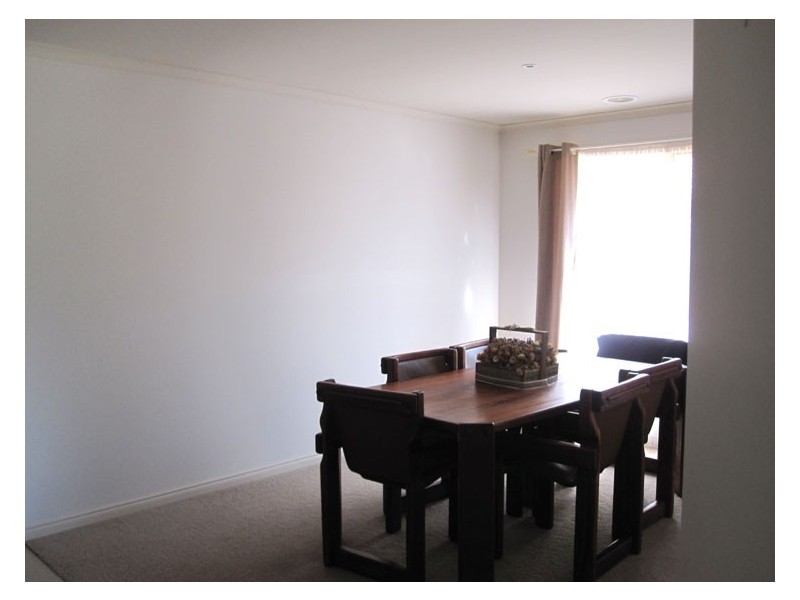 5 Iris Place, Pakenham VIC 3810