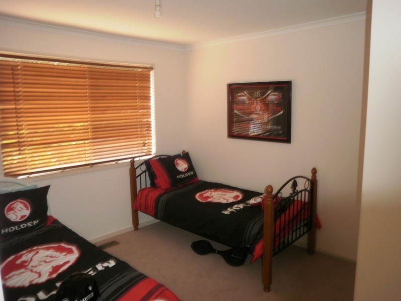 4 Leonie Court, Narre Warren VIC 3805