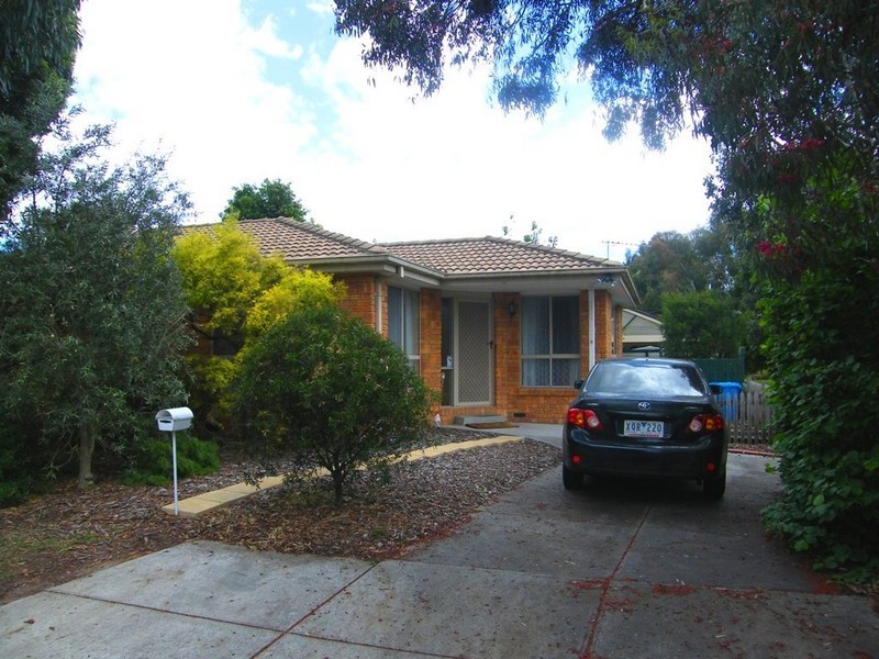 11 Culmara Court, Berwick VIC 3806