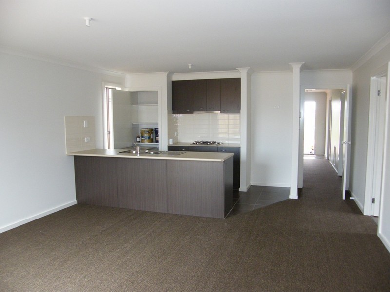 124 Sabel Drive, Cranbourne North VIC 3977