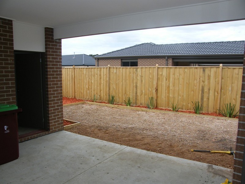 124 Sabel Drive, Cranbourne North VIC 3977