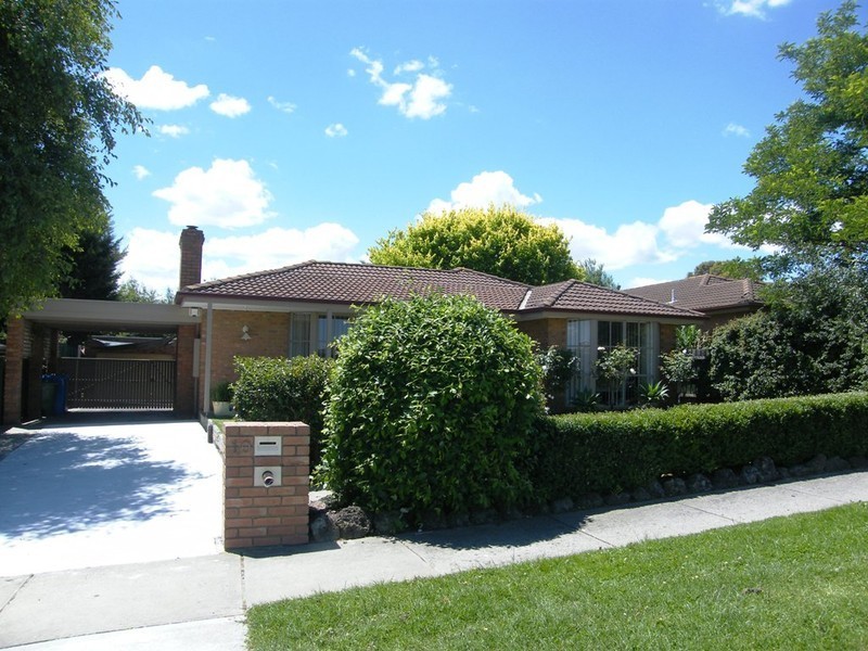 10 Fleetwood Drive, Narre Warren VIC 3805