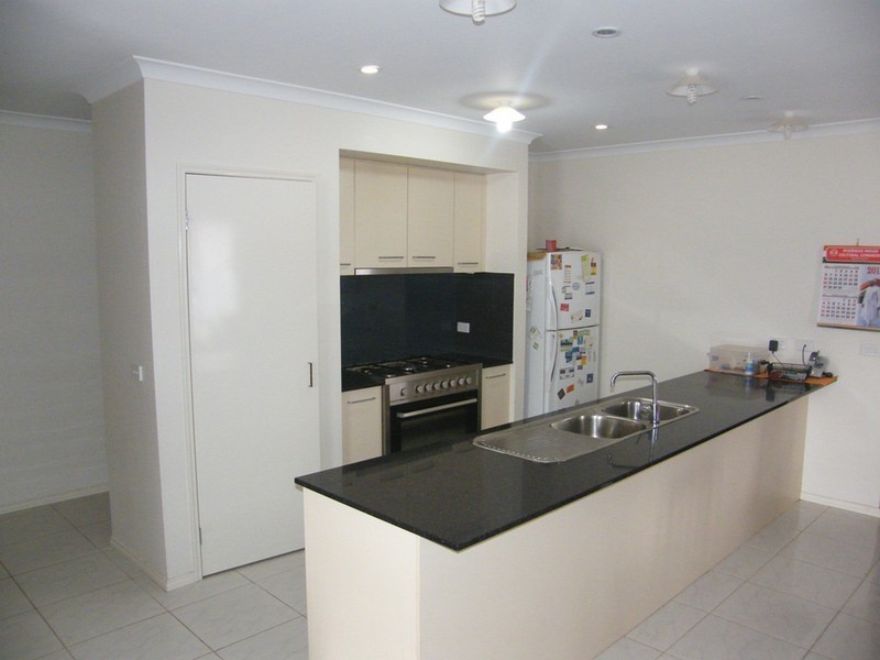 69 Sabel Drive, Cranbourne North VIC 3977