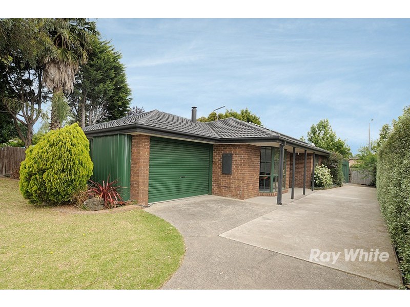 10 Hood Court, Berwick VIC 3806