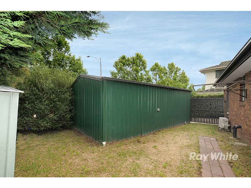 10 Hood Court, Berwick VIC 3806