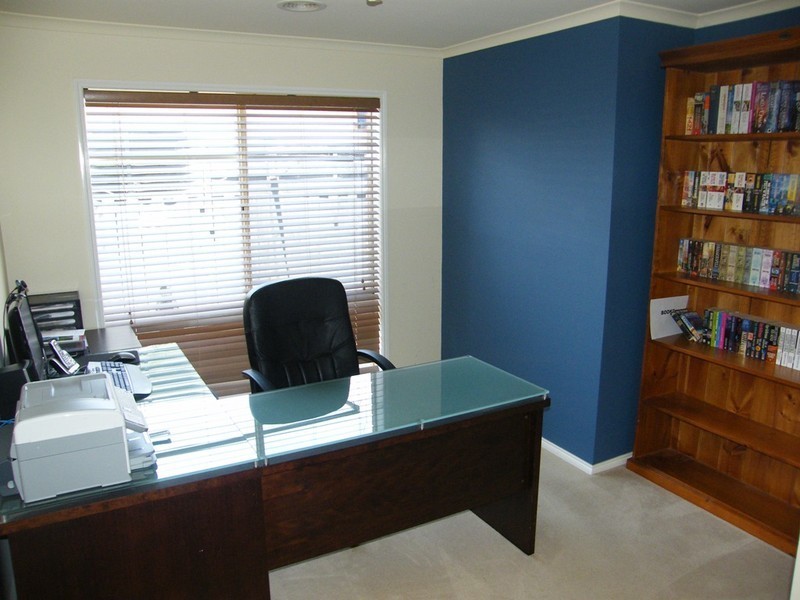 9 Boston Court, Narre Warren VIC 3805