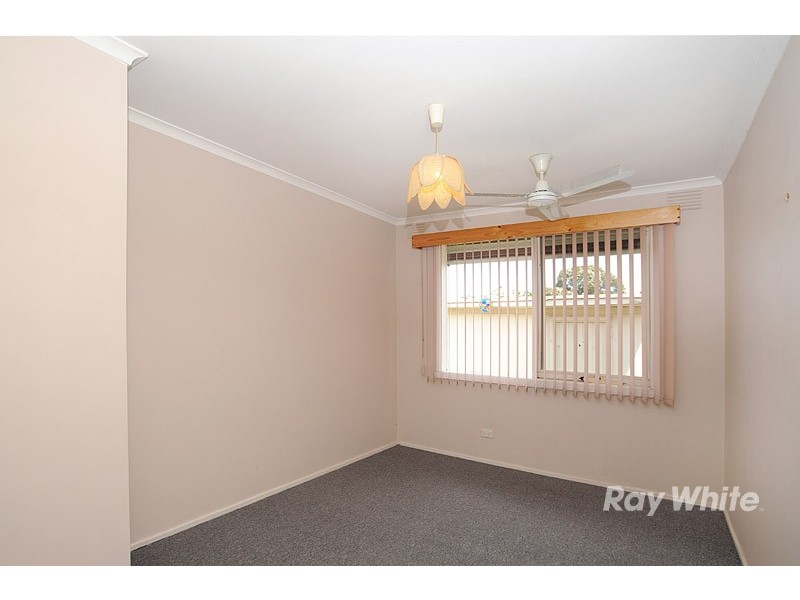 16 Bradley Terrace, Narre Warren VIC 3805