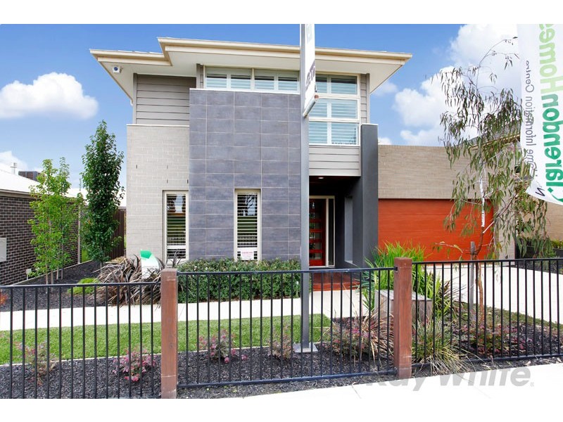 11 Kooyong Close, Officer VIC 3809