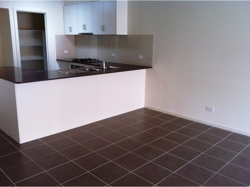 4 Midori Walk, Officer VIC 3809