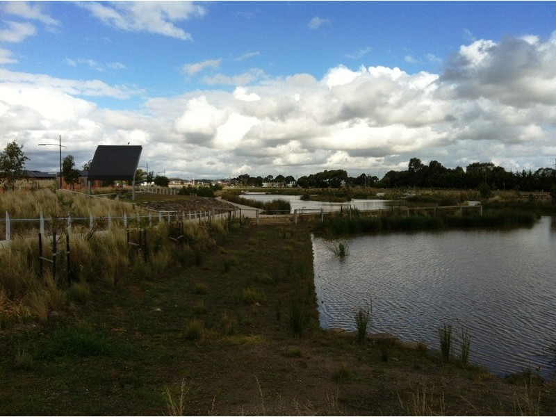 4 Midori Walk, Officer VIC 3809