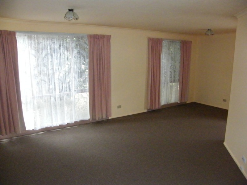 10 Harvey Court, Hampton Park VIC 3976