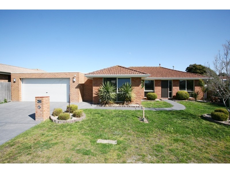 8 Stallion Court, Narre Warren South VIC 3805