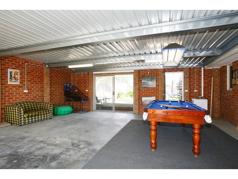 8 Stallion Court, Narre Warren South VIC 3805