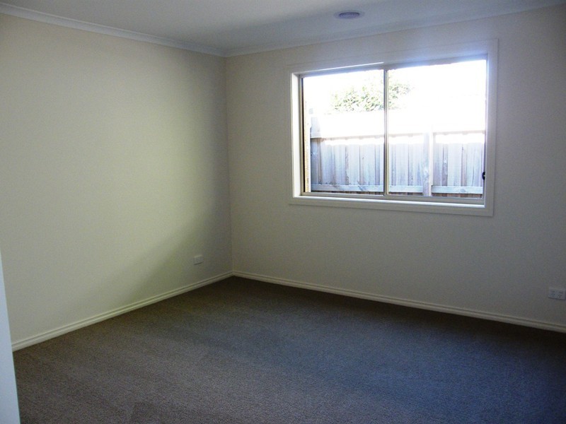 16a Chirnside Road, Berwick VIC 3806