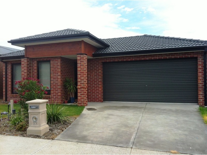 22 Nurture Avenue, Cranbourne North VIC 3977
