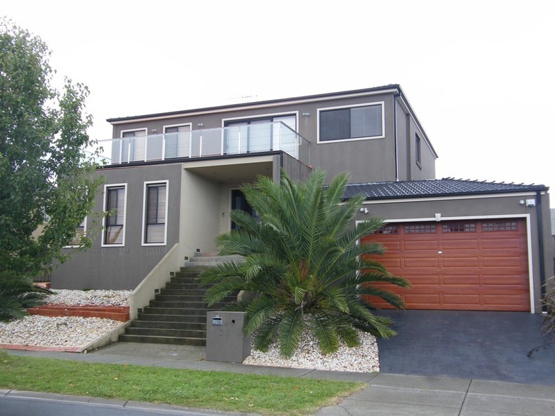 20 Ridgemont Drive, Berwick VIC 3806