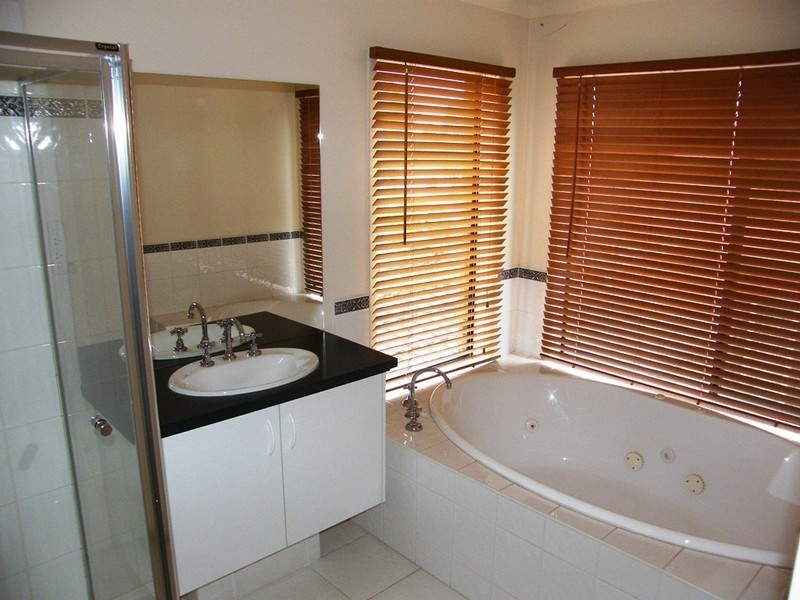 36 Moondarra Drive, Berwick VIC 3806