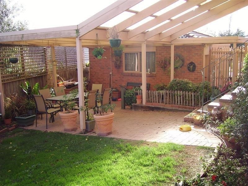 1 Lodge Crescent, Berwick VIC 3806