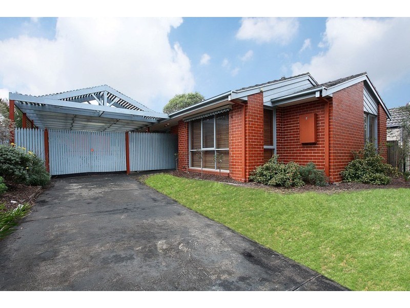 6 Tilba Court, Berwick VIC 3806