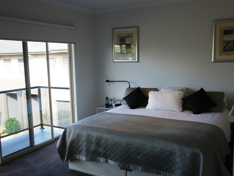 9/25 Canberra Avenue, Berwick VIC 3806