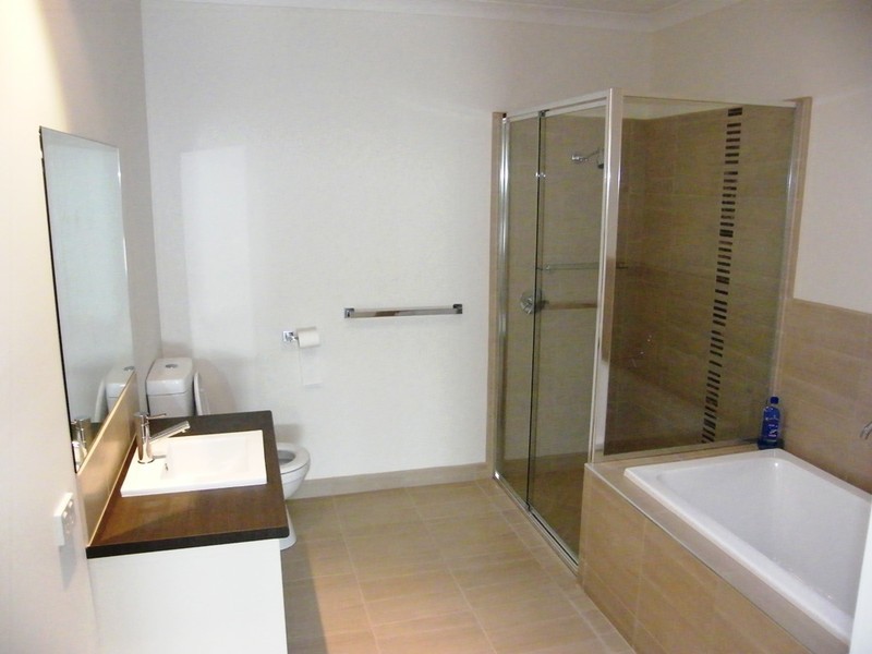 9/25 Canberra Avenue, Berwick VIC 3806