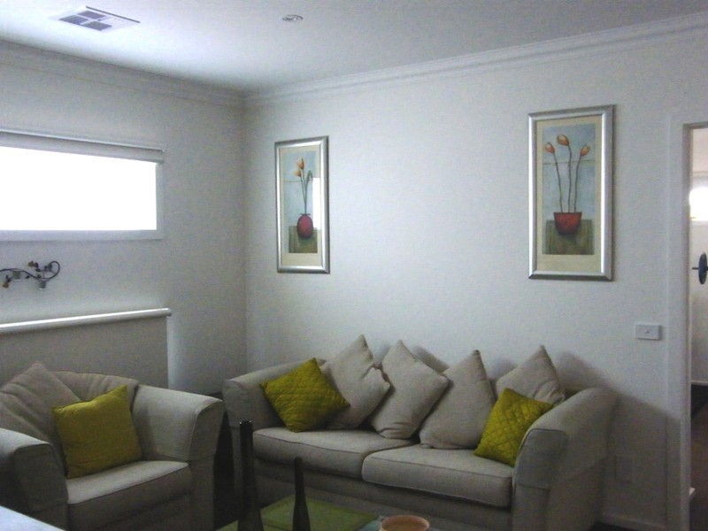 9/25 Canberra Avenue, Berwick VIC 3806