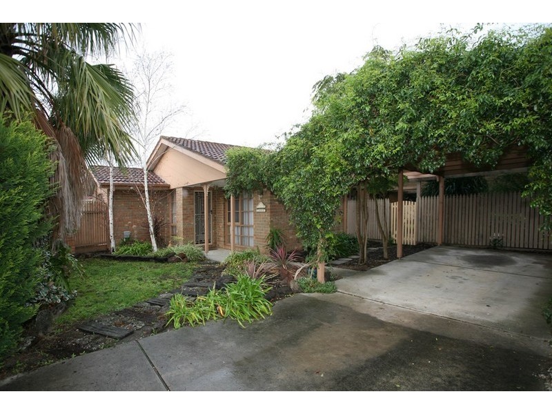 25 Coolong Avenue, Berwick VIC 3806