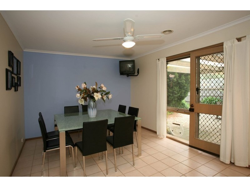 25 Coolong Avenue, Berwick VIC 3806