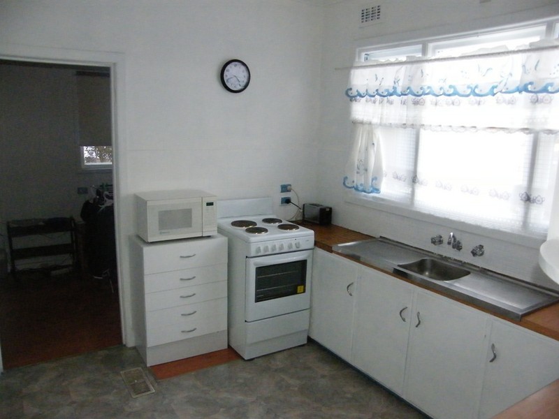 19 Hillside Avenue, Dandenong North VIC 3175