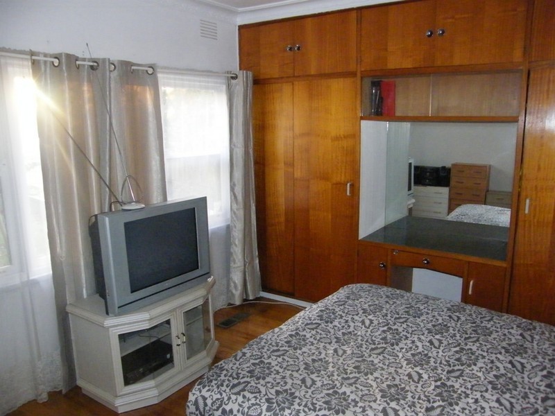 19 Hillside Avenue, Dandenong North VIC 3175