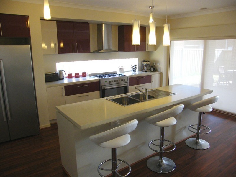 63 Charlbury Crescent, Cranbourne North VIC 3977